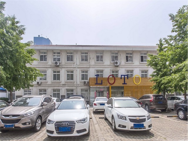 伸缩登高车怎么操作